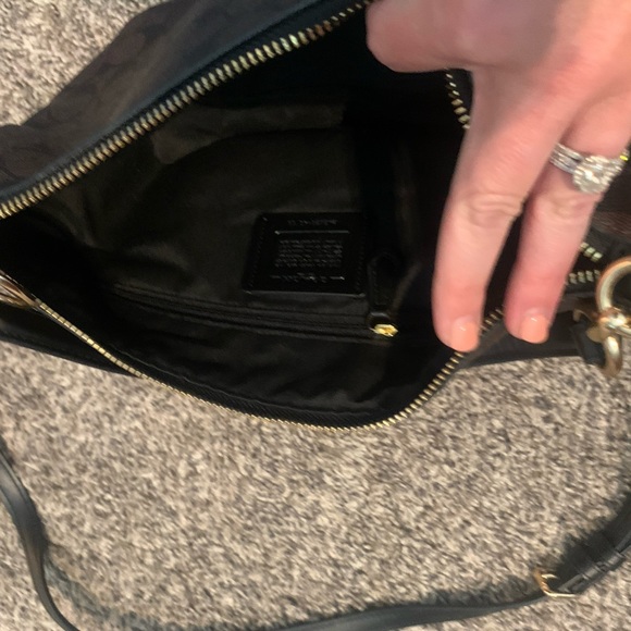 Coach - Picture 2 of 4